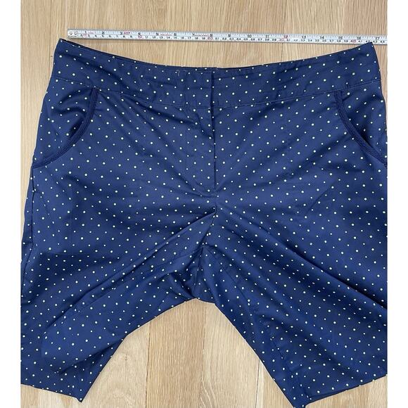 Izod Golf Women’s Shorts Navy Polka Dot Sizw 12 - Picture 6 of 8